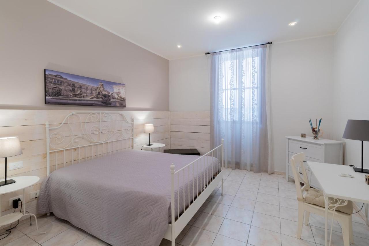 Syracuseapartments Il Piave Di Siracusa Appartamento Per 6 Persone Vicino Ad Ortigia A 200M Dal Mare Exteriör bild