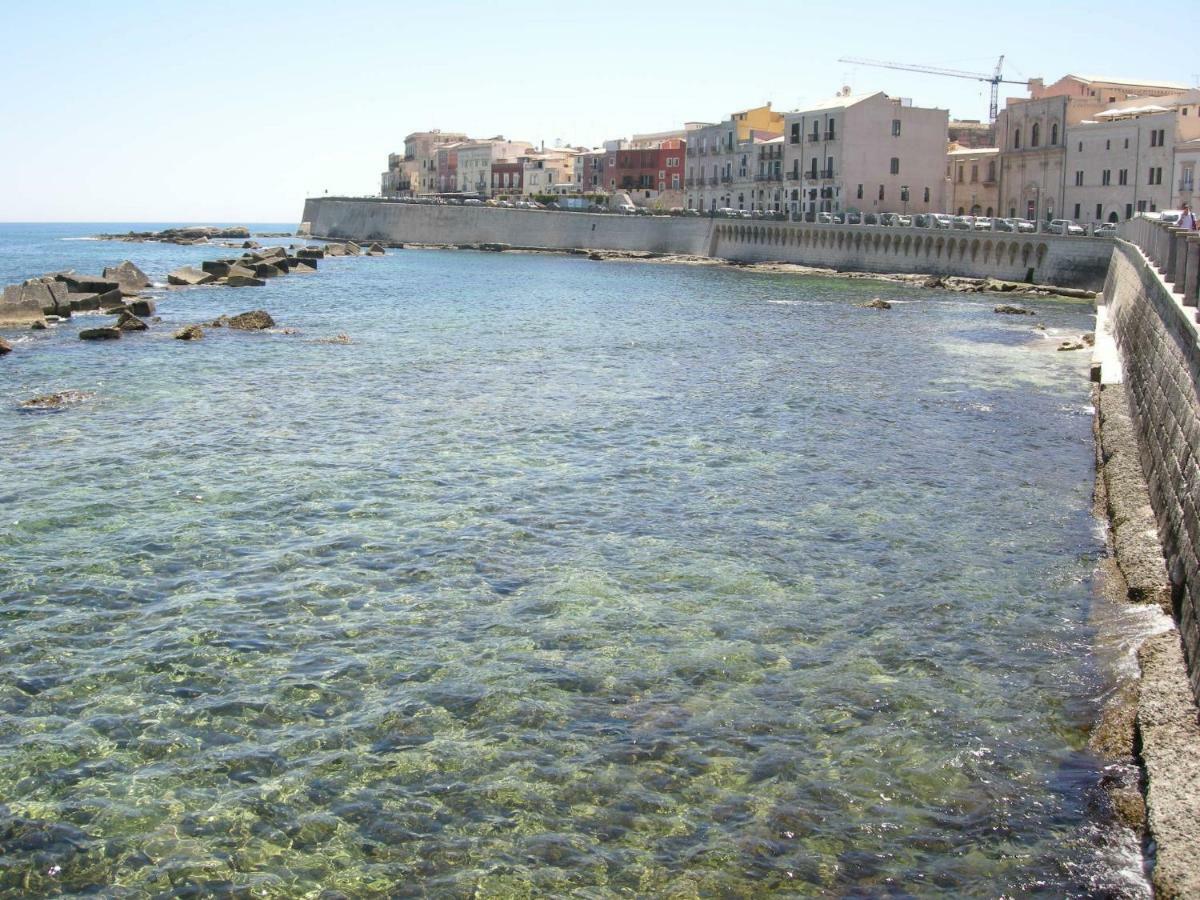 Syracuseapartments Il Piave Di Siracusa Appartamento Per 6 Persone Vicino Ad Ortigia A 200M Dal Mare Exteriör bild